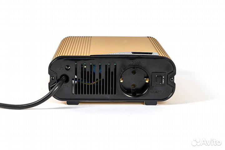 Стабилизатор напряжения