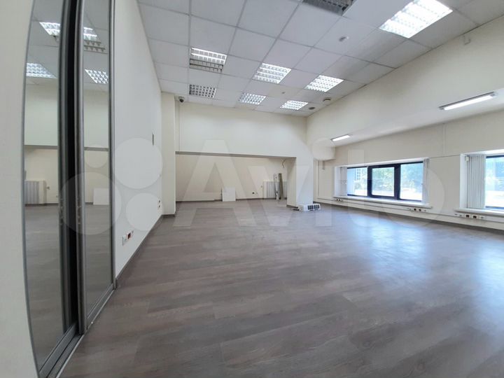 Аренда помещения у мэрии, первая линия, 178 м²