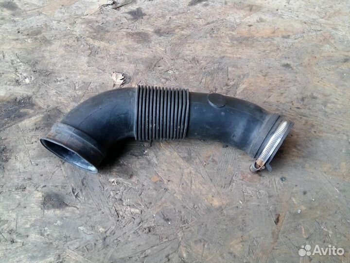 Патрубок воздушного фильтра Opel Corsa D 2006-2015
