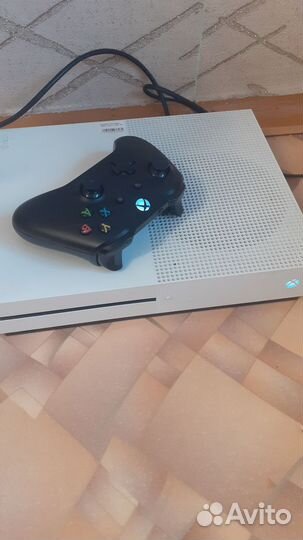 Xbox One s 1tb с играми