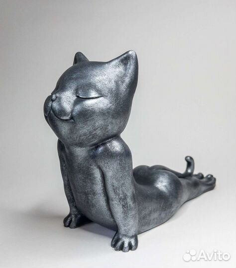 Статуэтка кошка