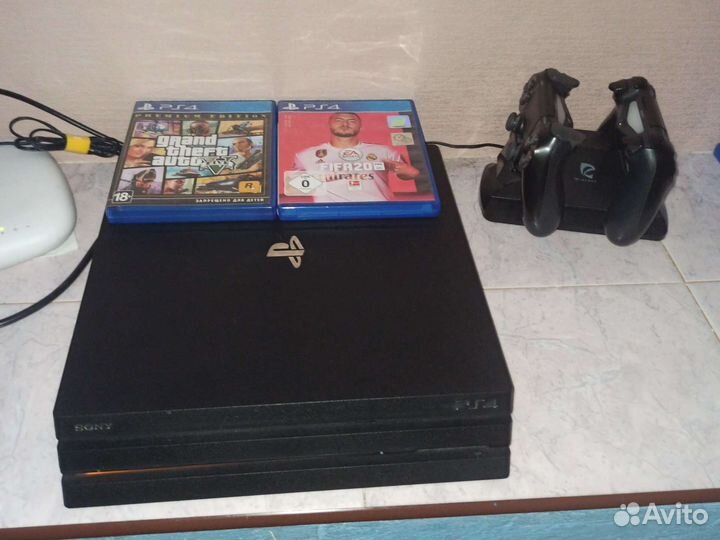 Sony playstation 4 pro 1tb