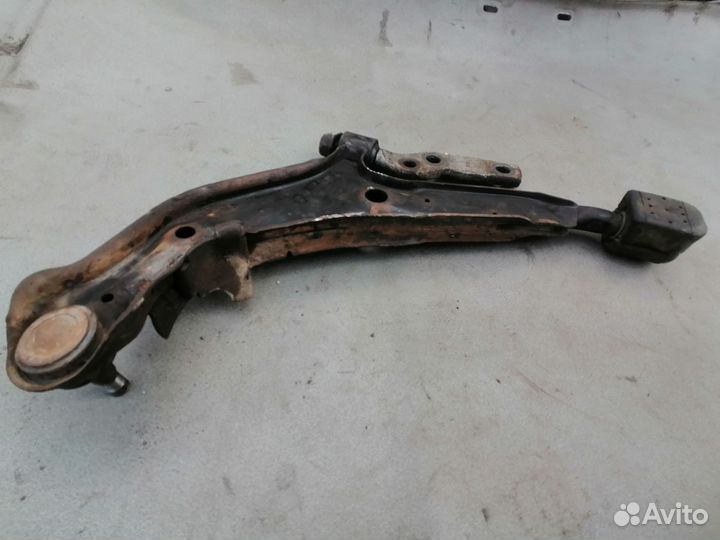 Рычаг передний нижний правый для Nissan Maxima A32