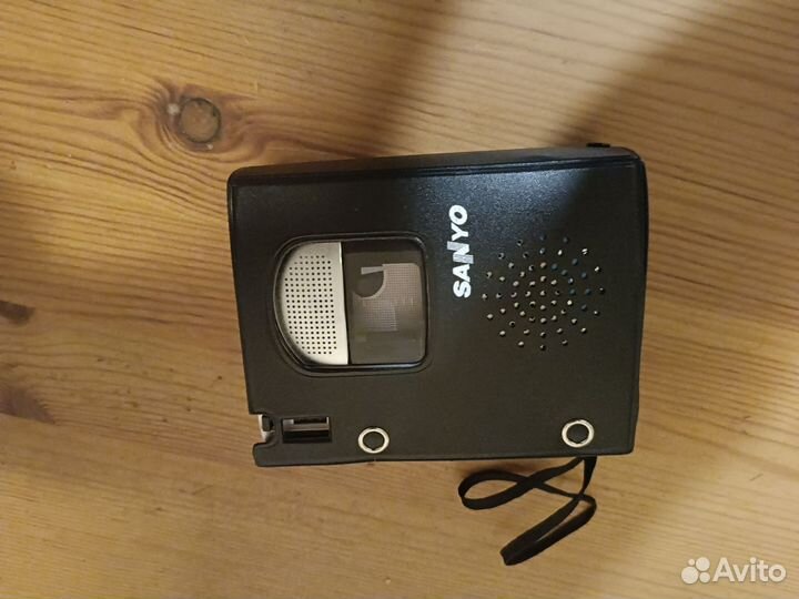 Кассетный плеер sanyo
