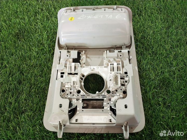 Volkswagen Passat (B6) VI плафон освещения салона