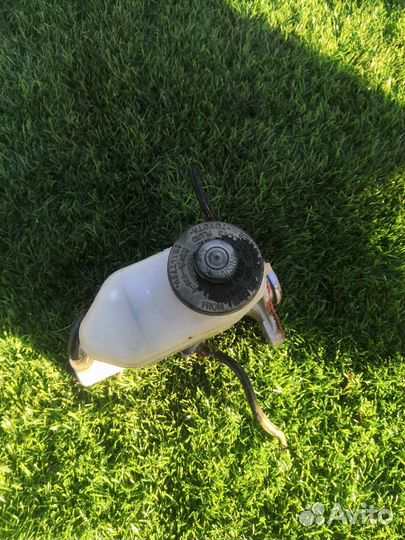 Главный тормозной цилиндр Toyota Solara 1