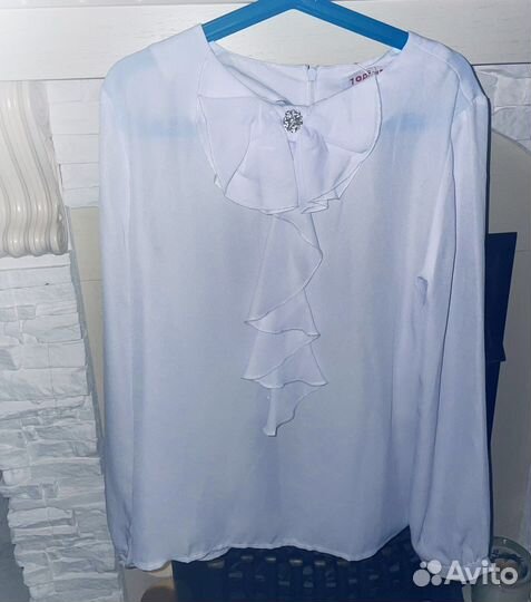 Блузка школьная 146-152 см новая