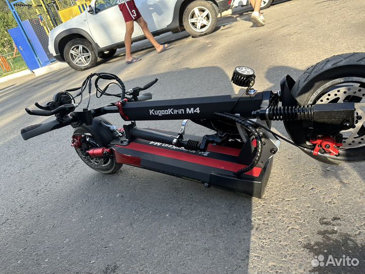 Самокат взрослый электрический