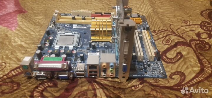 Материнская плата с процессором