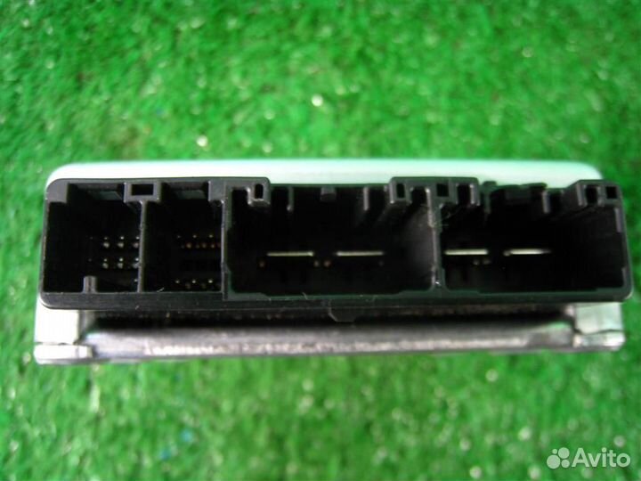 Блок управления усилителя руля Toyota Yaris P13 2