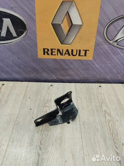 Кронштейн крепление Опора радиатора Renault koleos