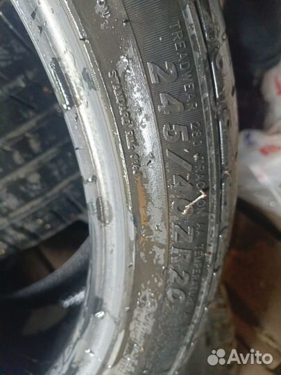 RoadX RXMotion U11 245/40 R20 и 275/35 R20