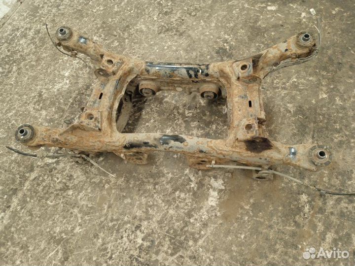 Балка задняя Suzuki Grand Vitara JT 2.0 2007