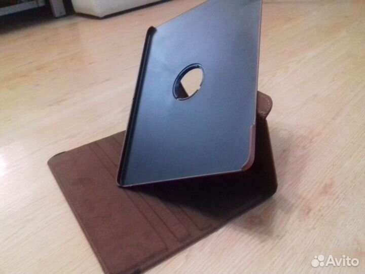 Чехол на iPad