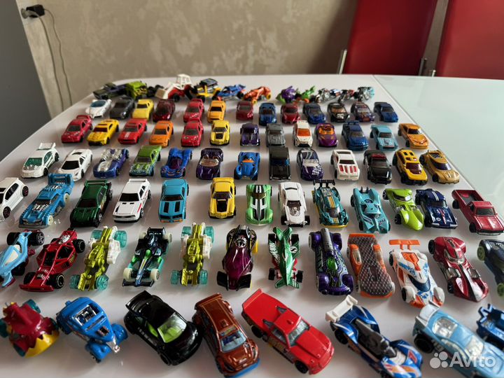 Hot wheels машинки