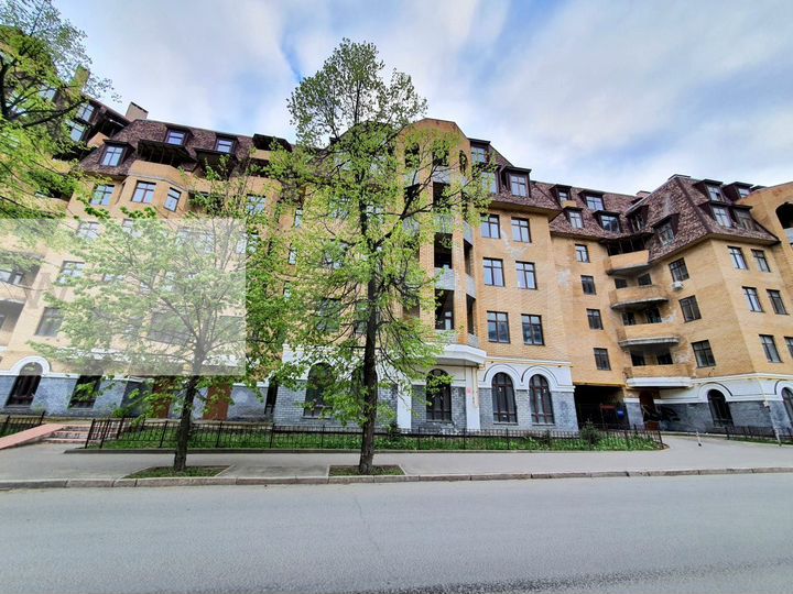 Коммерческое, центр Казани на 1 линии 1 этаж