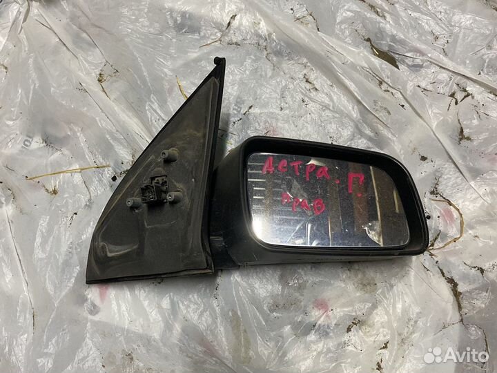 Зеркало правае Opel Astra G