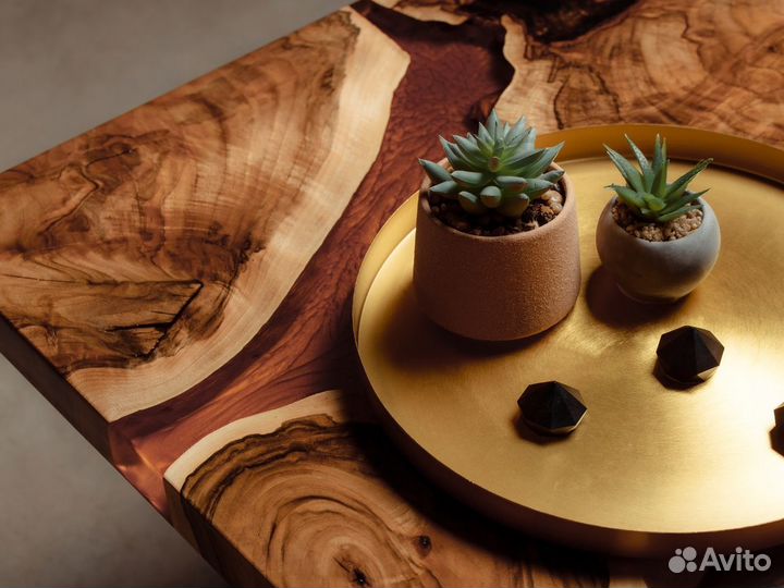 Стол слэб со смолой