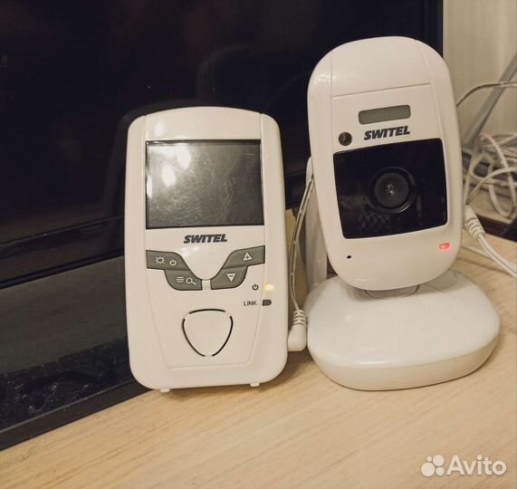 Видеоняня Switel BCF827