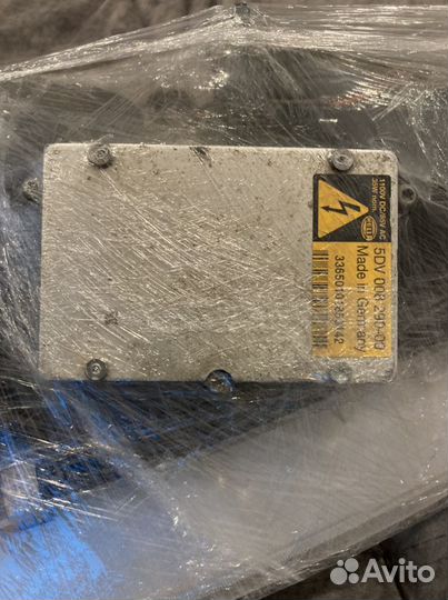 Фара правая Ниссан Примера Р12 ксенон