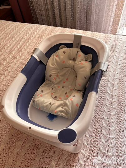 Ванночка для купания новорожденного складная