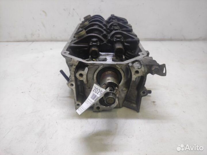 Головка блока цилиндров правая Mitsubishi Diamante