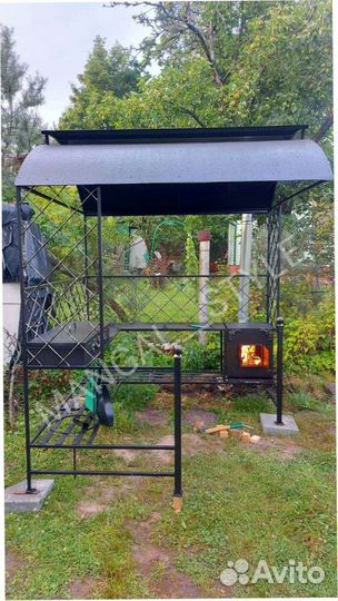 Мангал с крышей