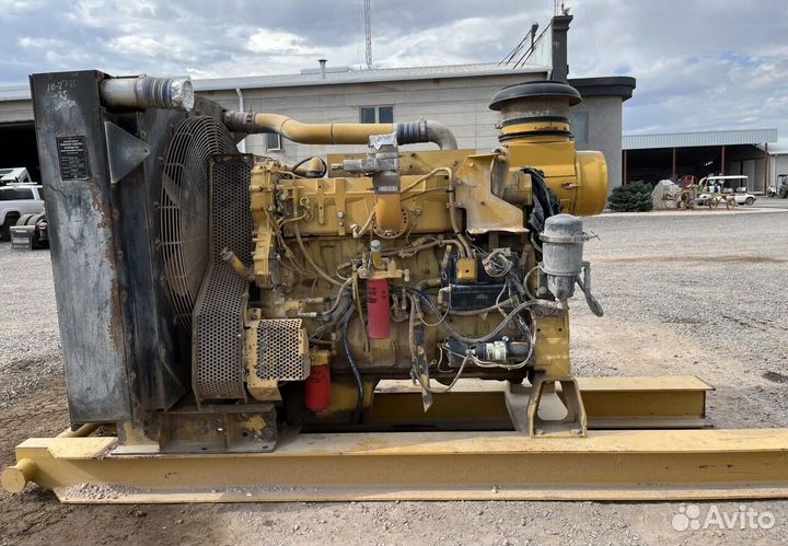 Двигатель Катепилер кат C18