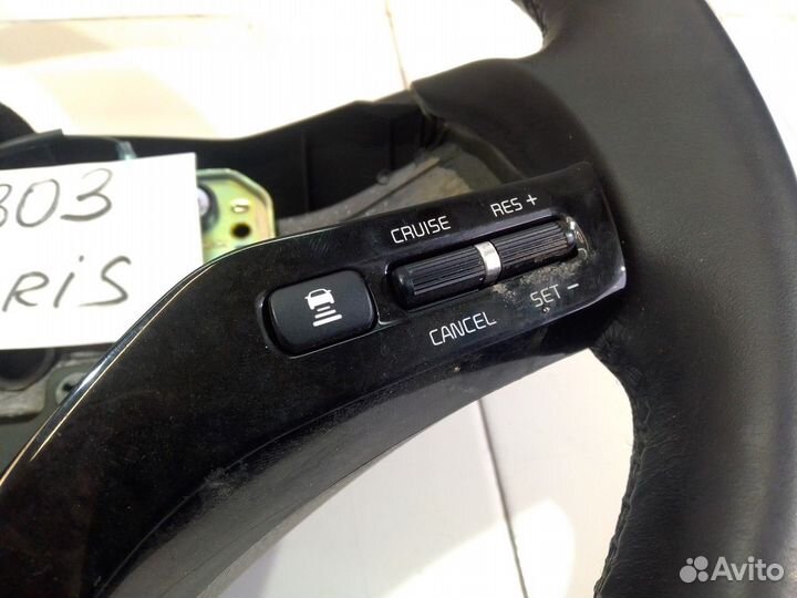 Рулевое колесо (Kia Quoris)