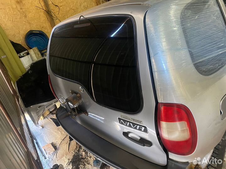 Шевроле нива В разбор по запчастям