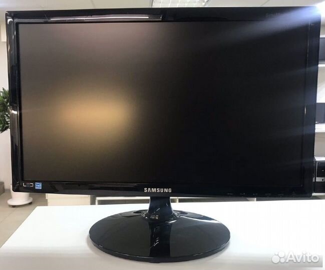 Монитор Samsung SyncMaster S19B300N