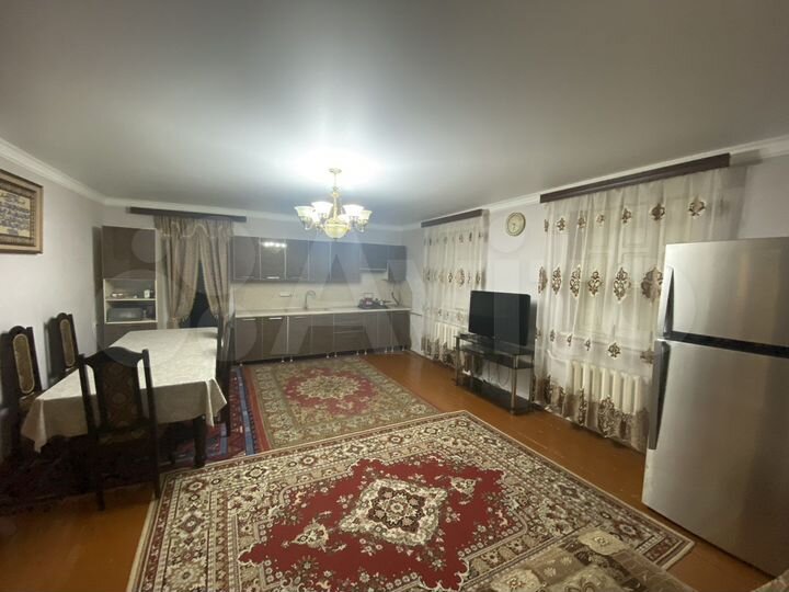 Дом 200 м² на участке 4,5 сот.