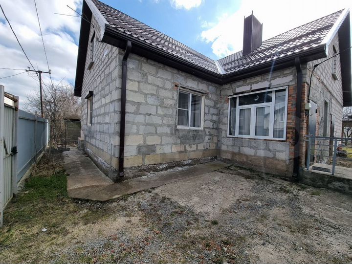 Дом 220 м² на участке 6 сот.