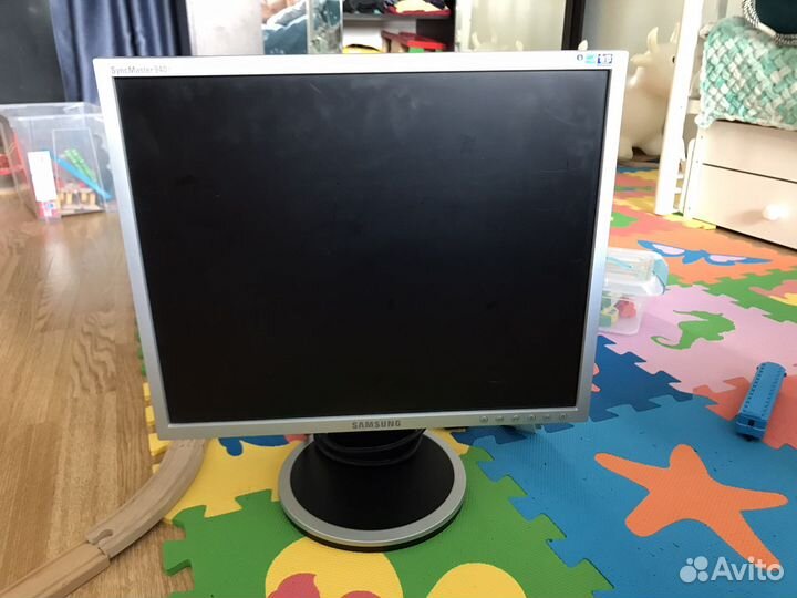 Монитор Samsung 19 дюймов