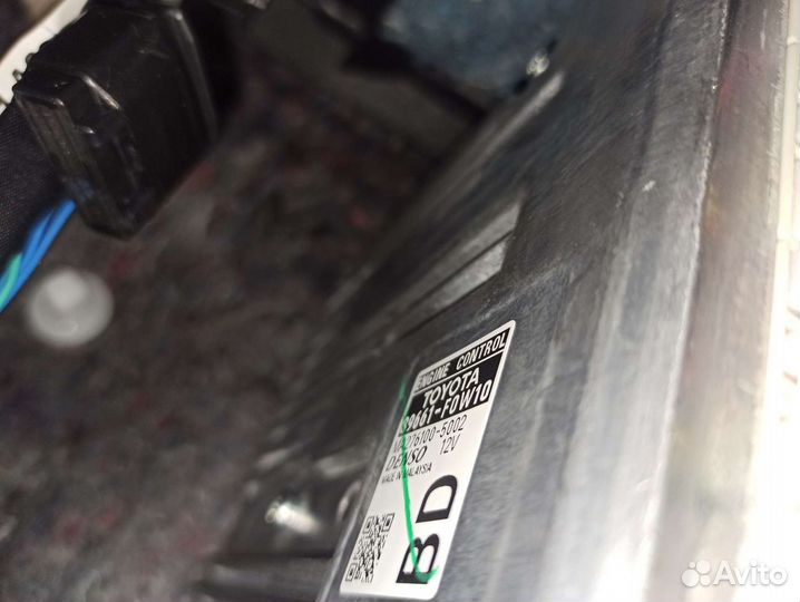 Блок управления двигателем Toyota Hilux 8 Pick Up