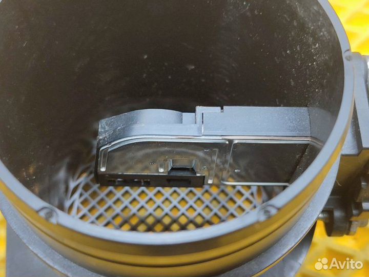 Датчик массового расхода воздуха Audi Q5 8R 2.0