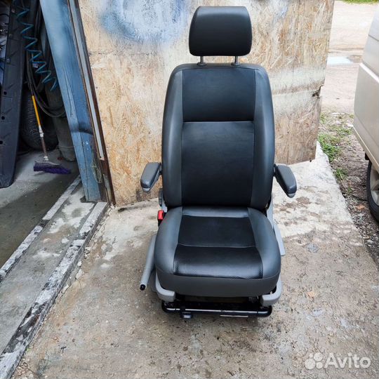 Сиденья салона Фольксваген Т5 Каравелла