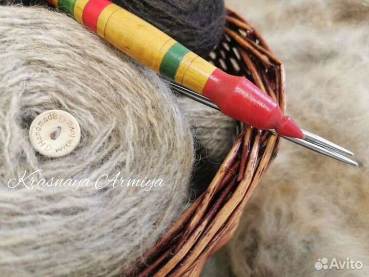 Пряду шерсть, пряжа, нитки из собачьего пуха и пух