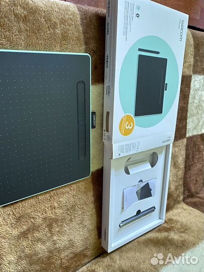 Планшет графический wacom Intuos M B