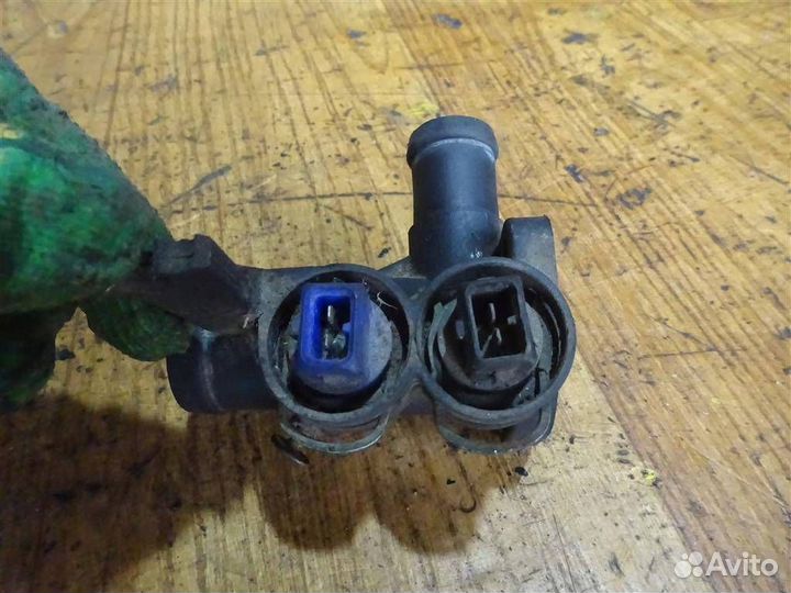 Фланец двигателя системы охлаждения Volkswagen Pa