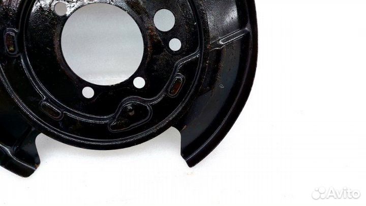 Пыльник тормозного диска задний левый Nissan