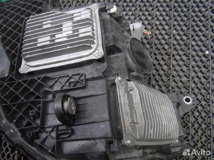 Фара левая Mercedes-Benz E-Class