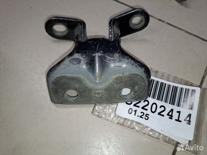 Петля двери задней правой верхняя Hyundai i30 2012-2017