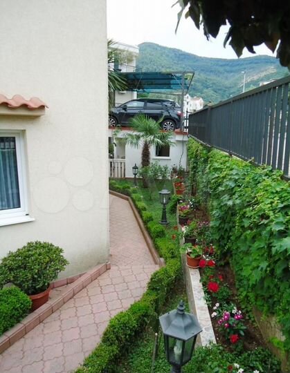 Дом 400 м² на участке 340 м² (Черногория)