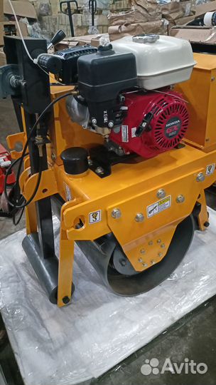 Виброкаток ручной R300 бензиновый (Honda)