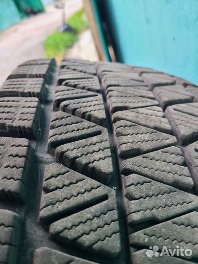 Bridgestone Blizzak DM-V3 235/65 R17 108S