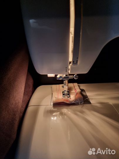 Швейная машина astralux