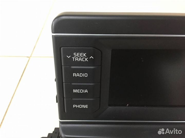 Б/У Магнитола 96170J7100WK Hyundai-KIA