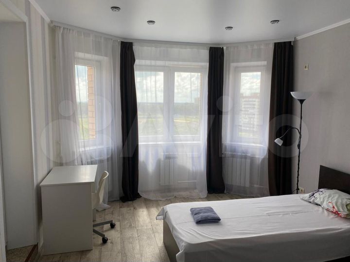 2-к. квартира, 70 м², 10/17 эт.