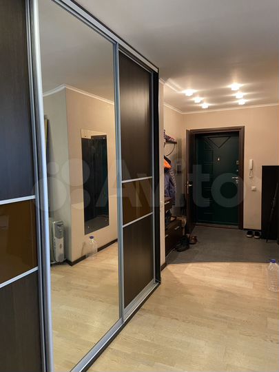 3-к. квартира, 104 м², 7/10 эт.